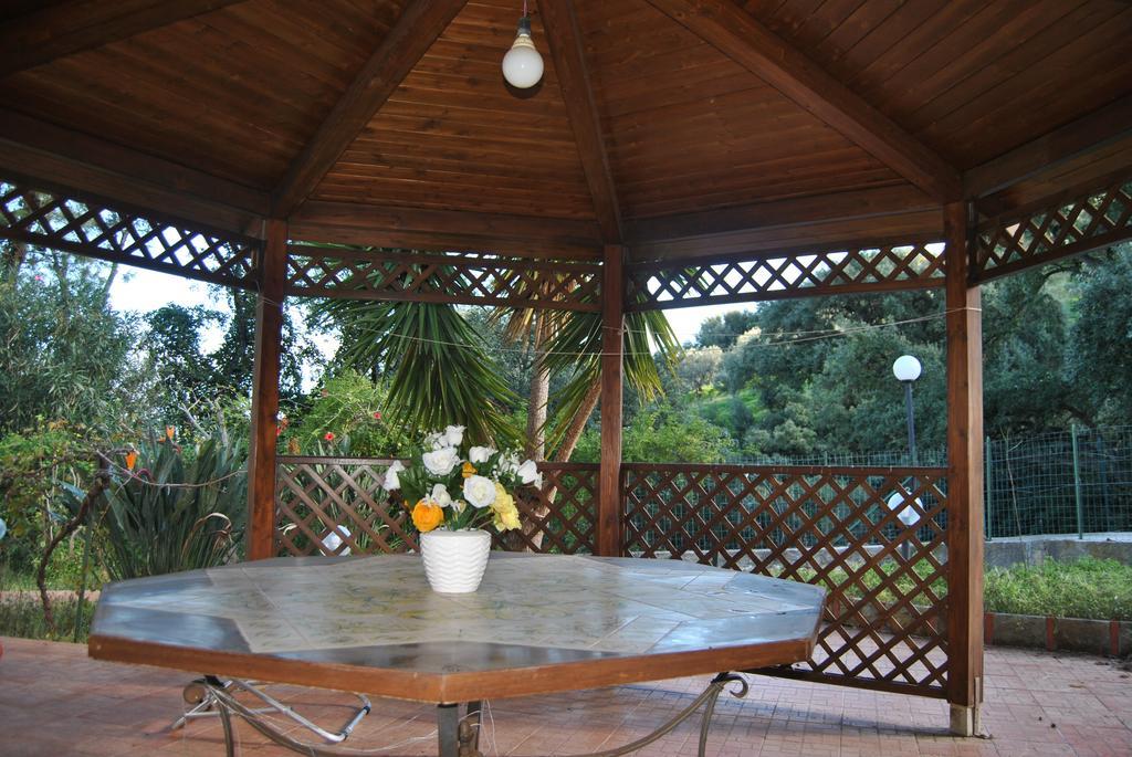 Al Gazebo *